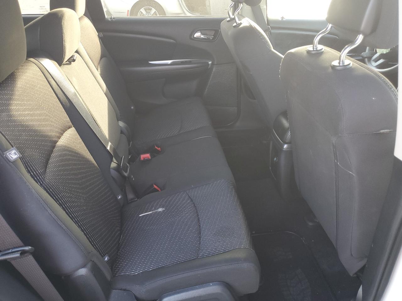 2015 Dodge Journey - Image 11