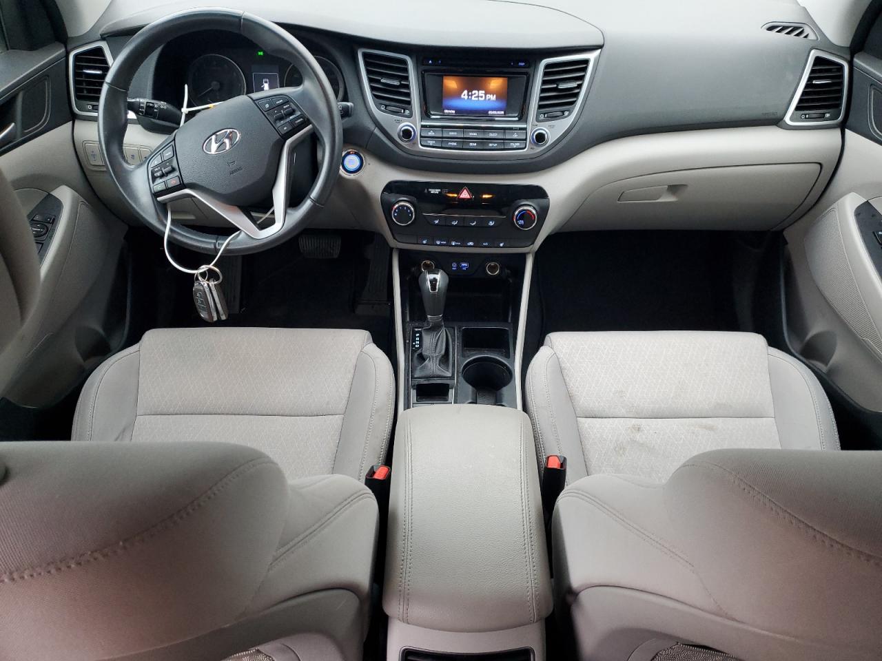 2017 Hyundai Tucson - Image 8