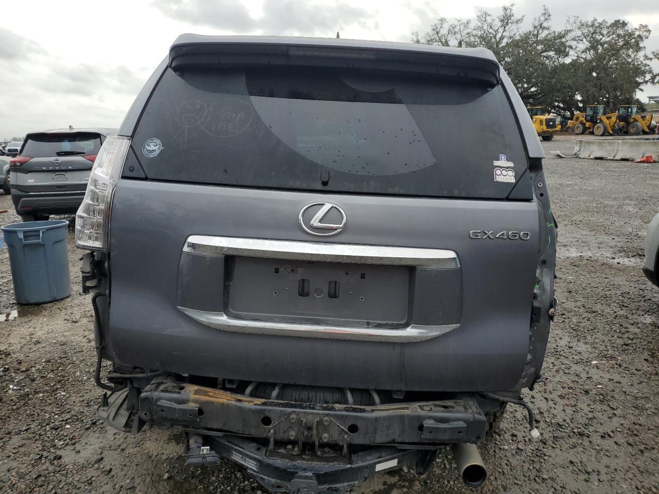 2017 Lexus GX - Image 6