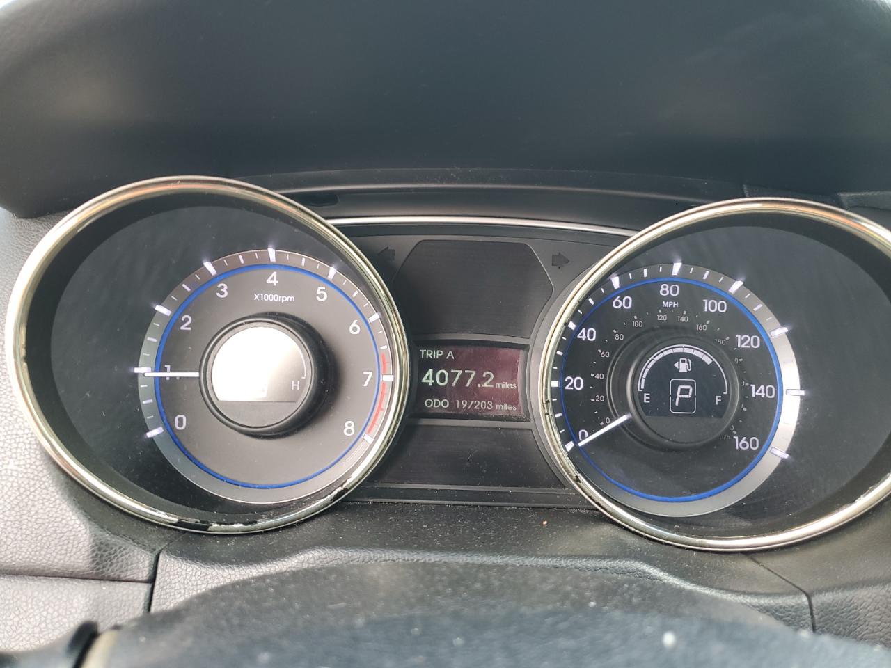 2013 Hyundai Sonata - Image 9