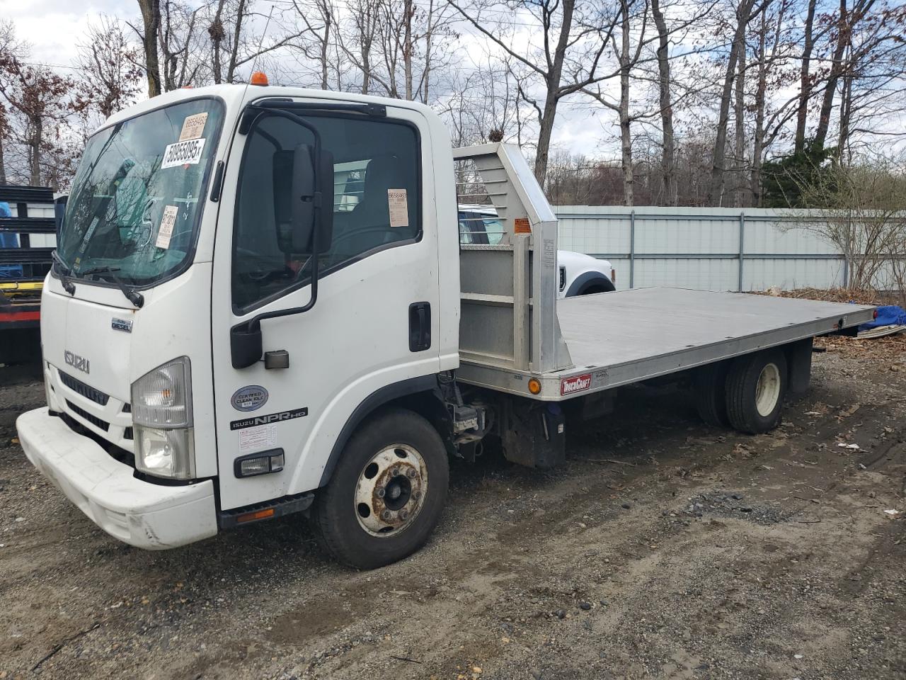 Glassboro, NJ에서 판매 중인 2016 Isuzu Npr Hd  - Minor Dent/Scratches