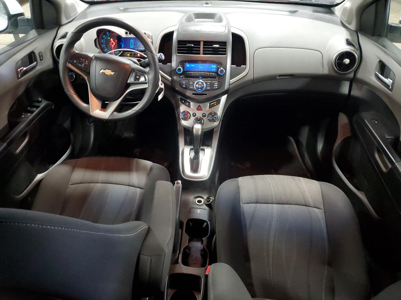 2015 Chevrolet Sonic - Image 8