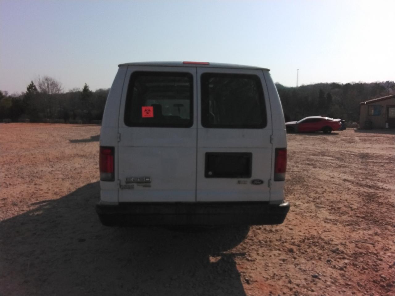 2013 Ford Econoline - Image 6