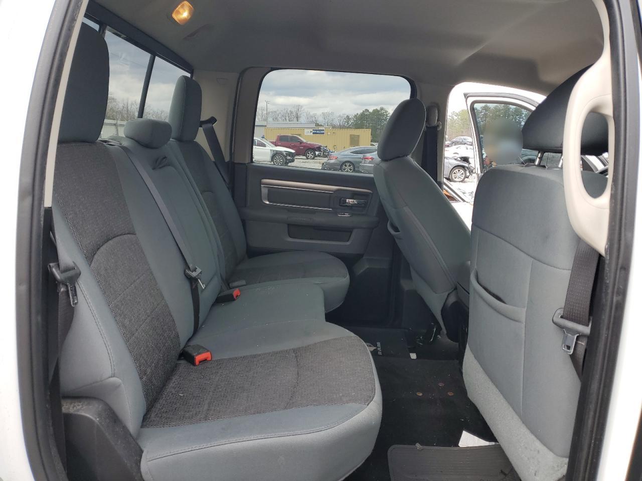 2015 RAM 1500 - Image 10