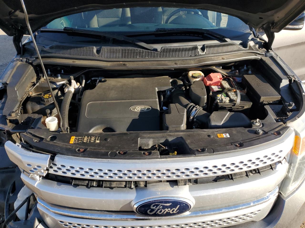 2013 Ford Explorer - Image 13