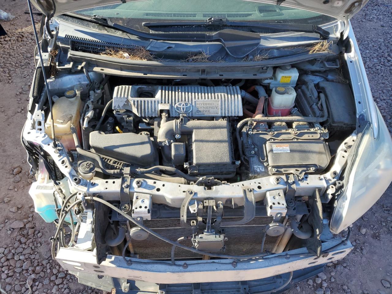 2013 Toyota Prius - Image 11