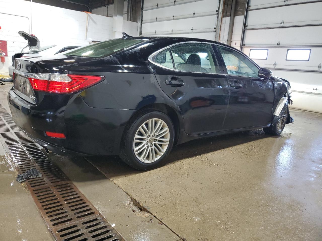 2014 Lexus ES - Image 3