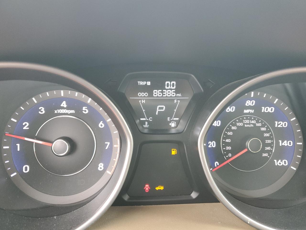 2013 Hyundai Elantra - Image 9