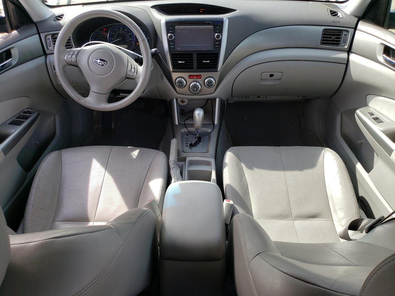 2010 Subaru Forester - Image 8