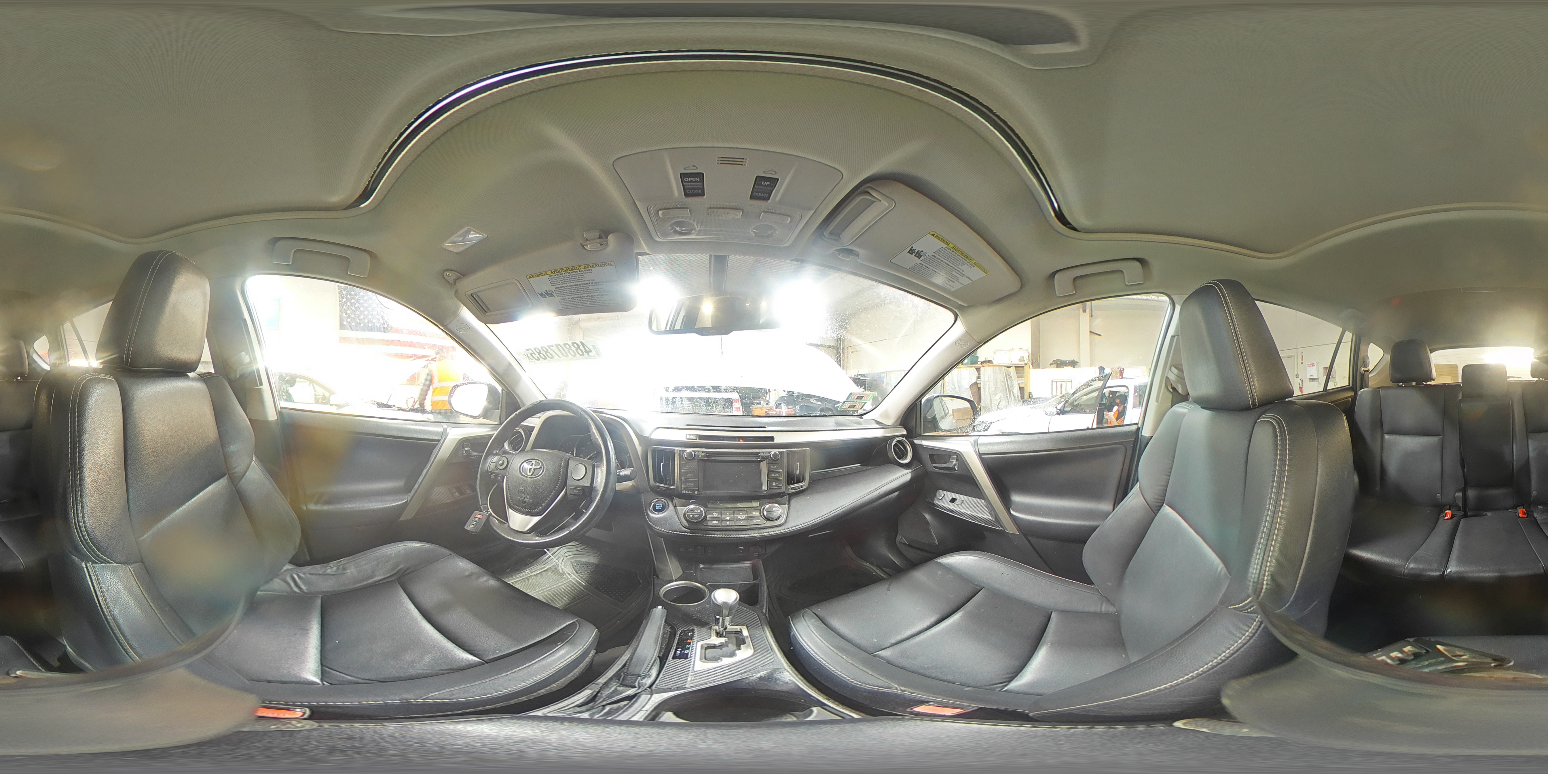 2014 Toyota RAV 4 - Image 14