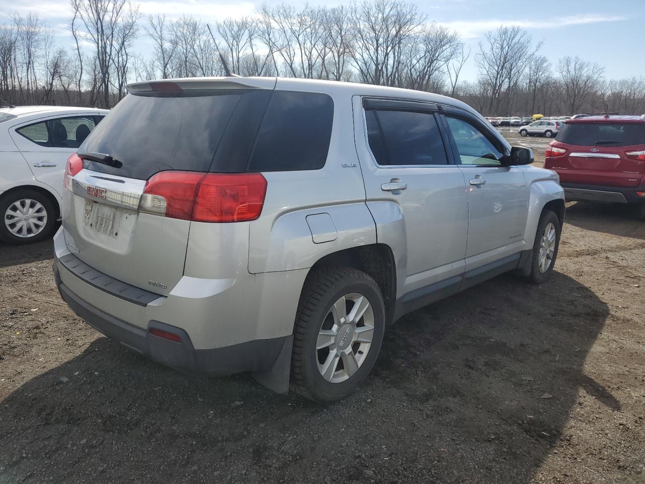 2011 GMC Terrain - Image 3