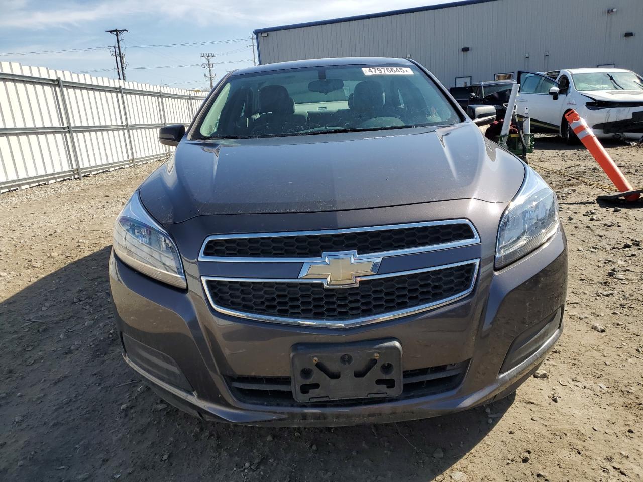 2013 Chevrolet Malibu - Image 5