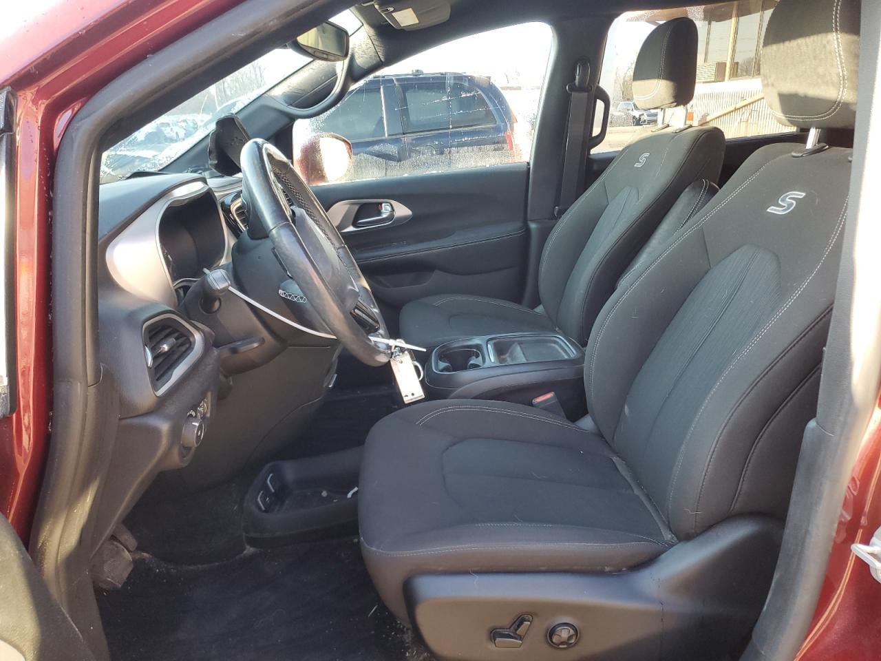 2020 Chrysler Pacifica - Image 7