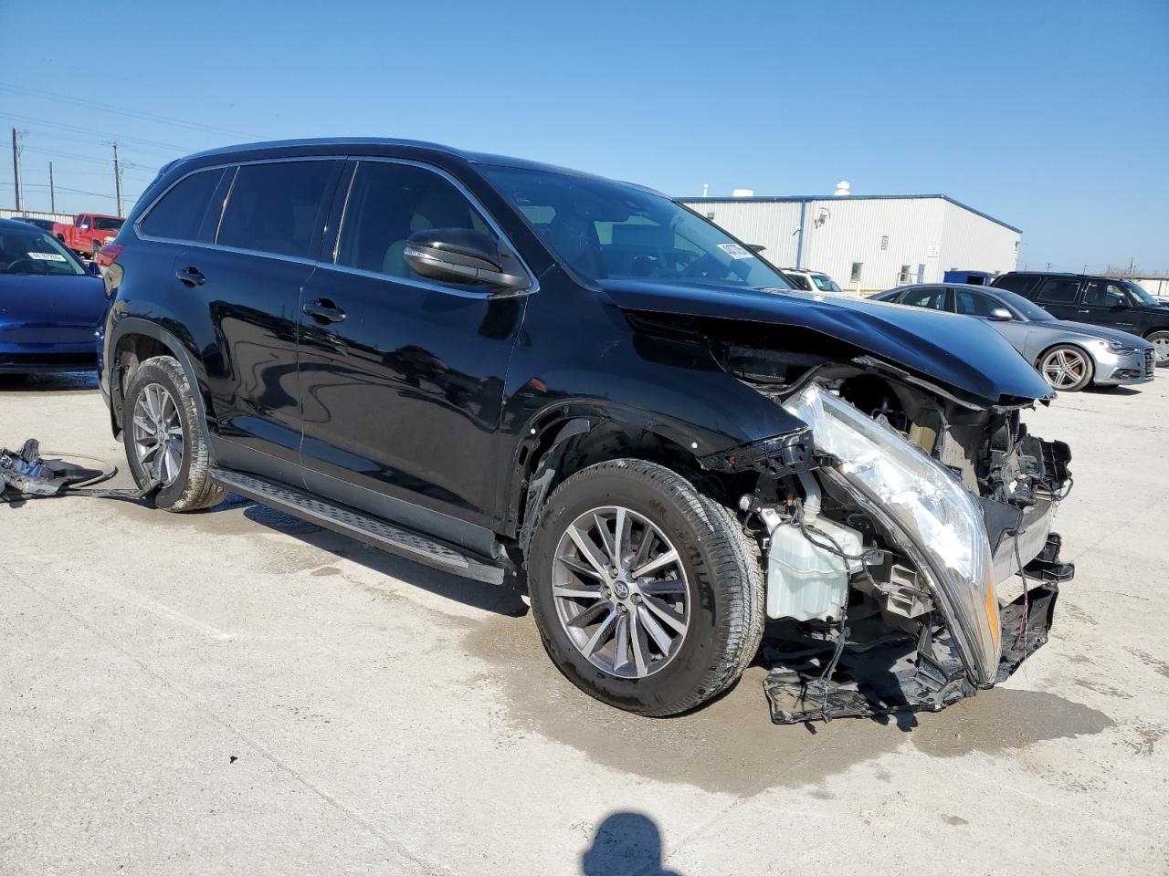 2019 Toyota Highlander - Image 4