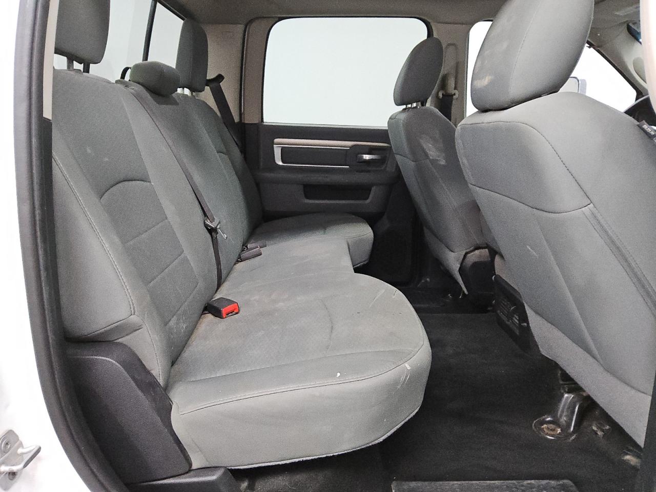 2015 RAM 2500 - Image 10