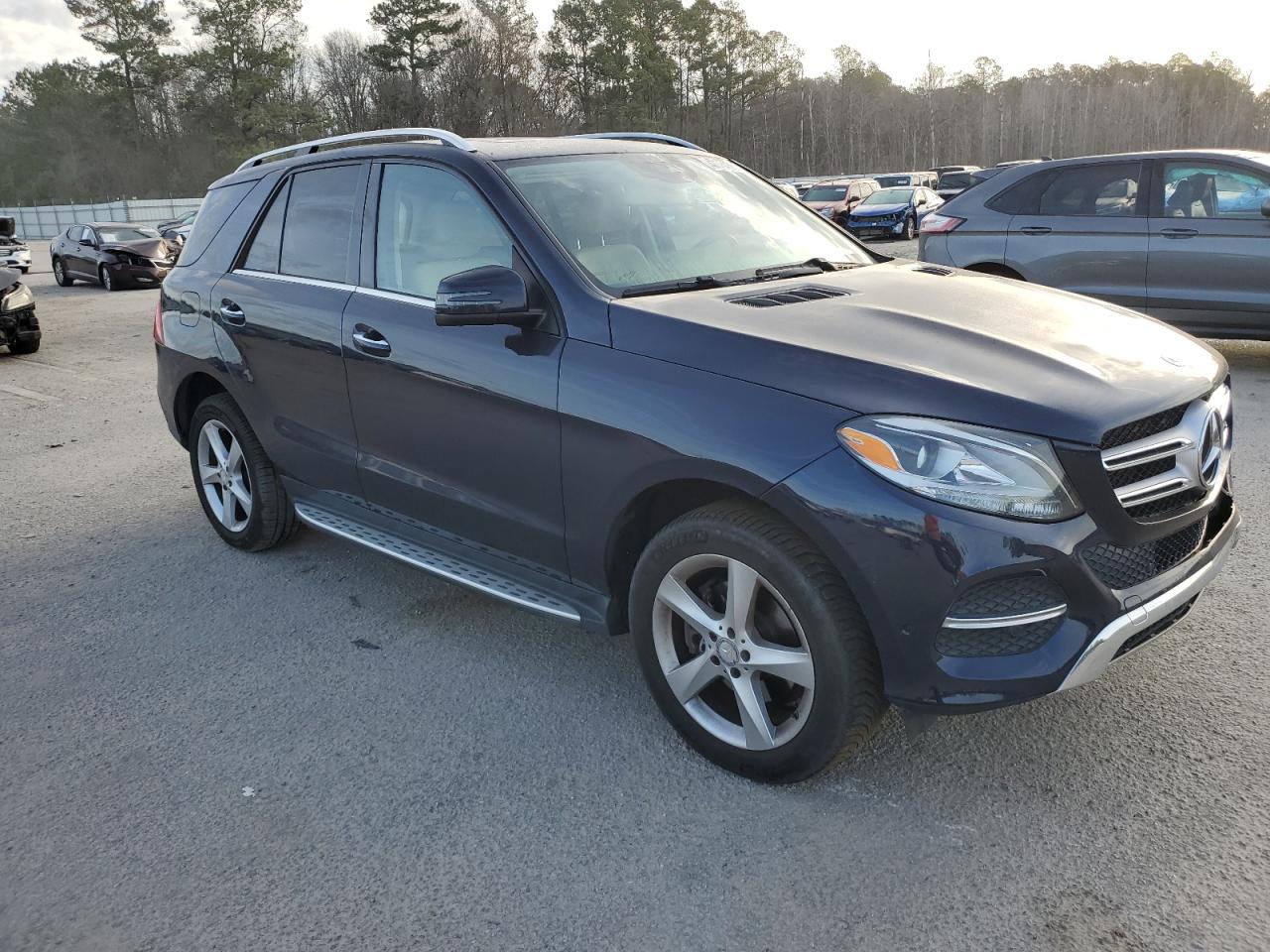 2016 Mercedes-Benz GLE - Image 4