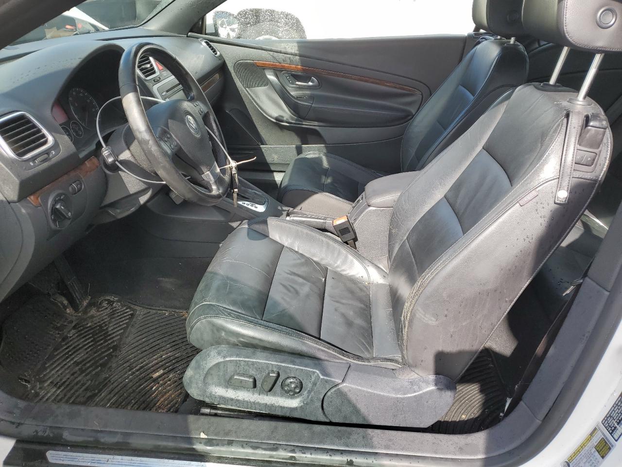 2009 Volkswagen Eos - Image 7