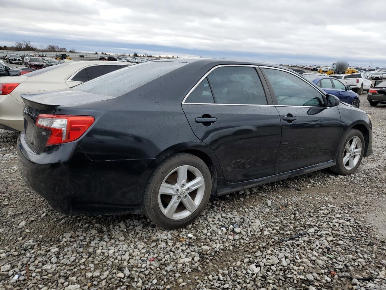 2013 Toyota Camry - Image 3