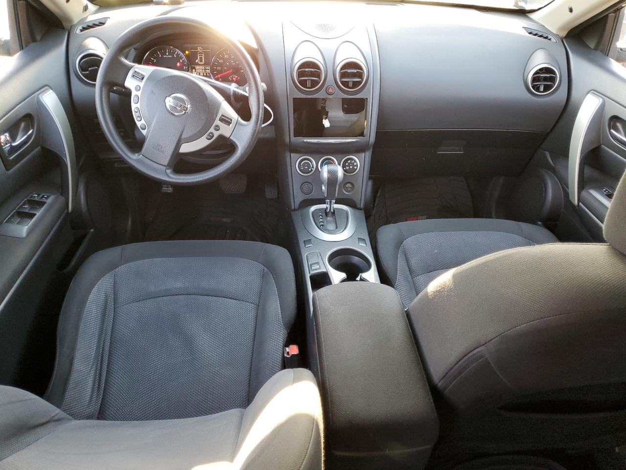 2013 Nissan Rogue - Image 8