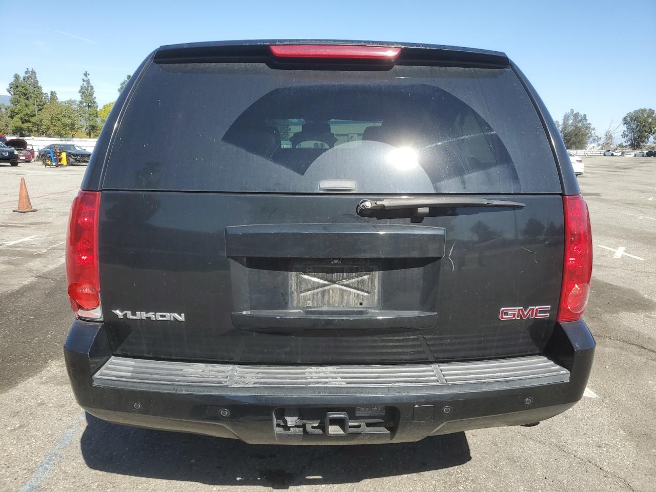 2013 GMC Yukon - Image 6