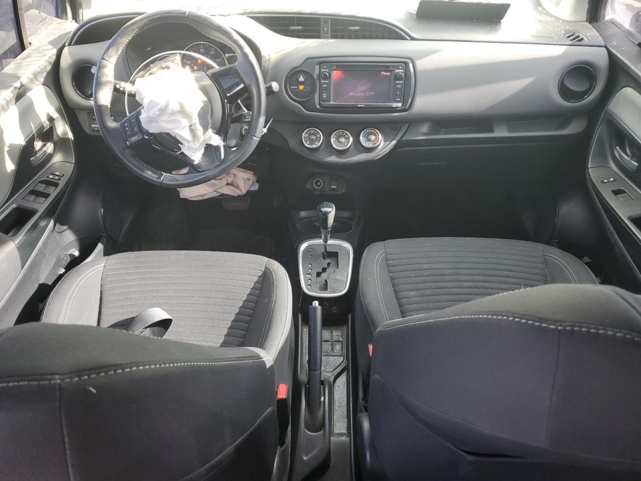 2016 Toyota Yaris - Image 8