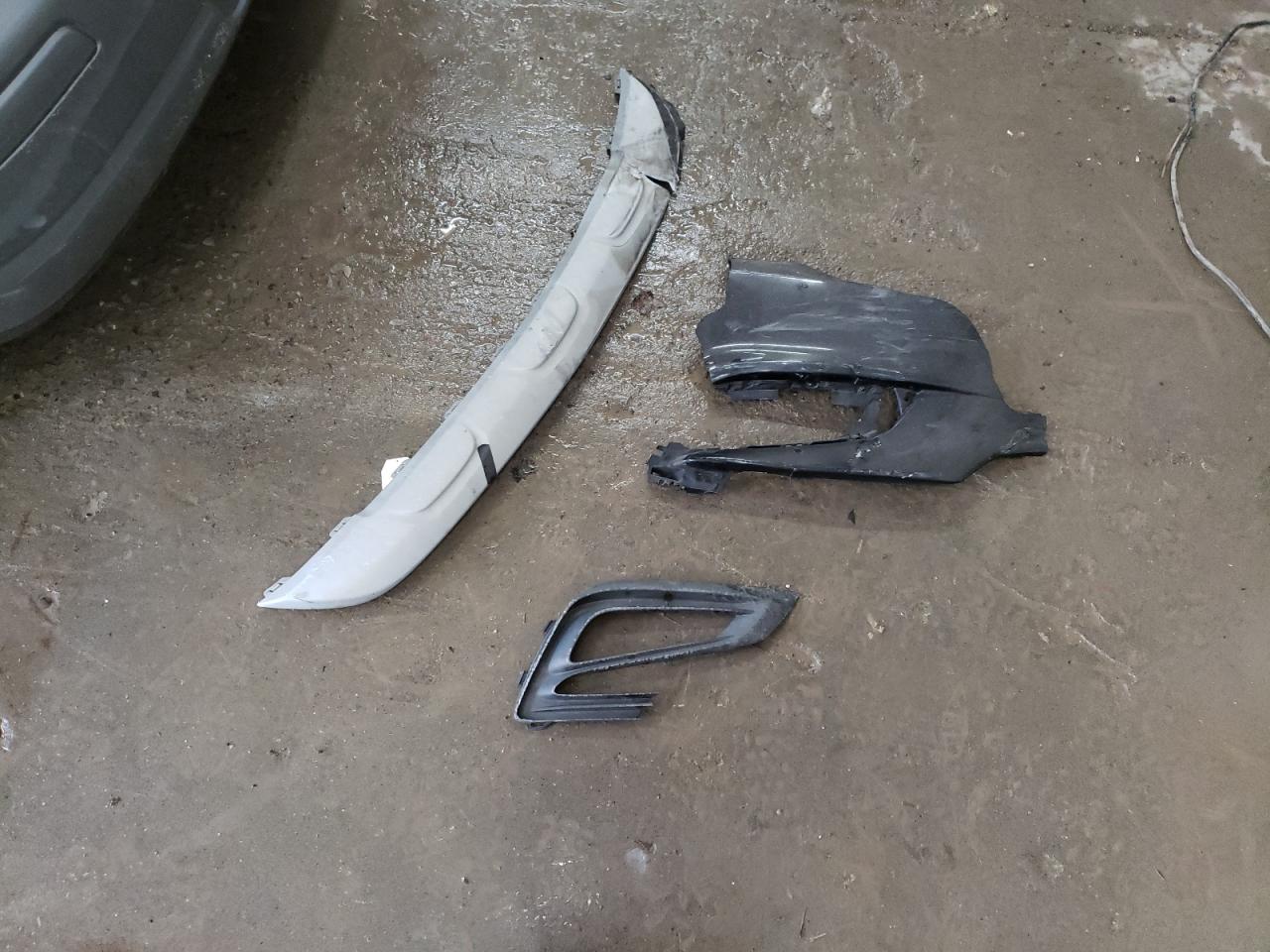 2012 Nissan Versa - Image 12