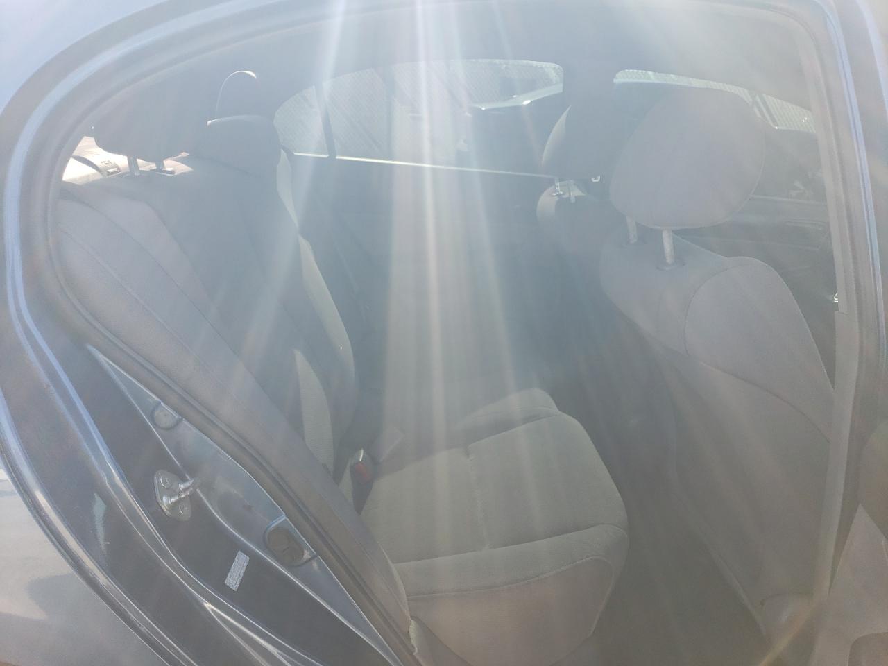 2010 Honda Civic - Image 10