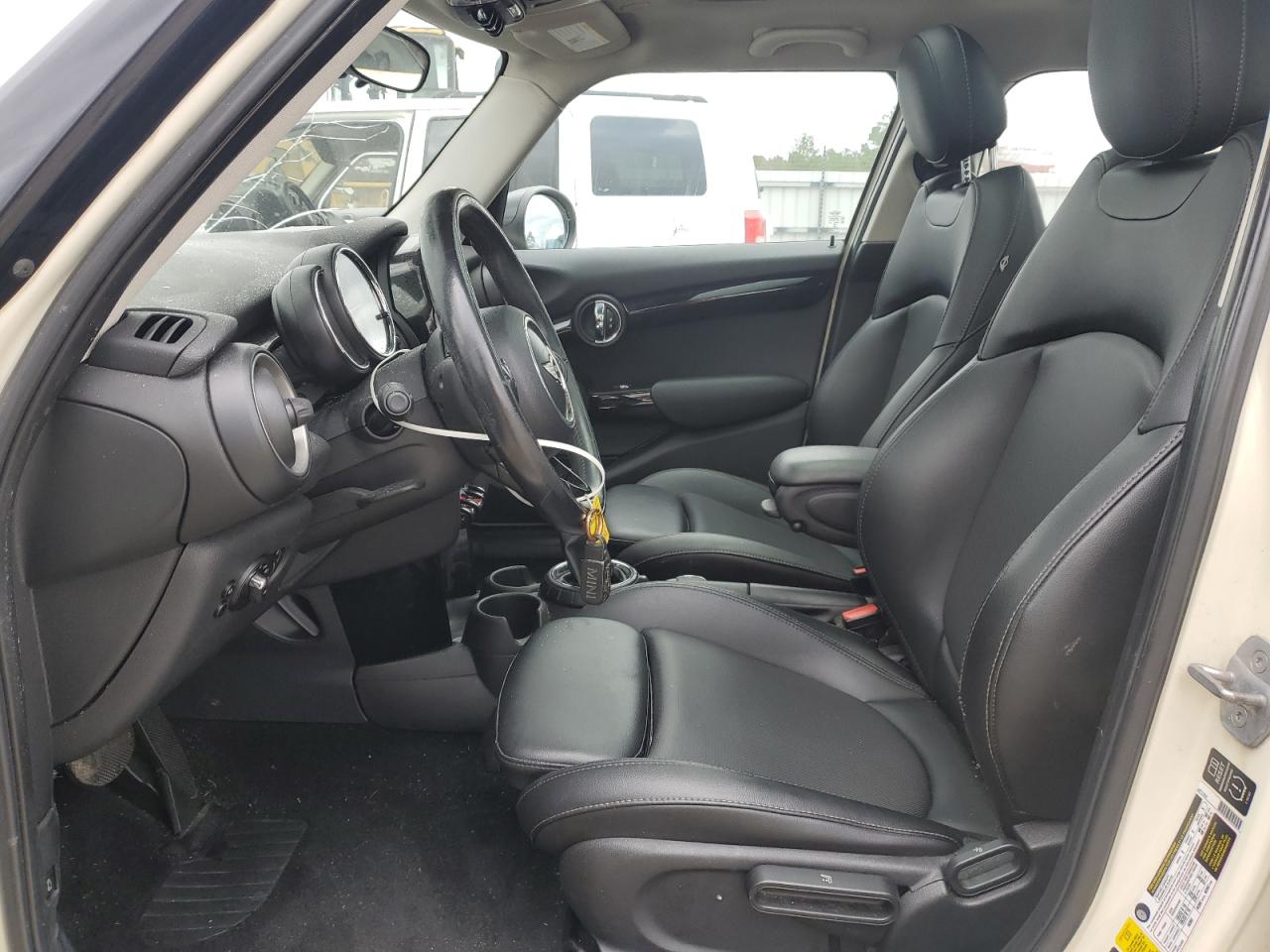 2015 MINI Cooper - Image 7