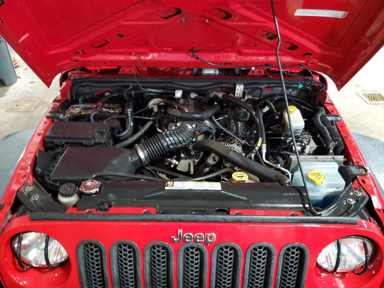 2009 Jeep Wrangler - Image 12