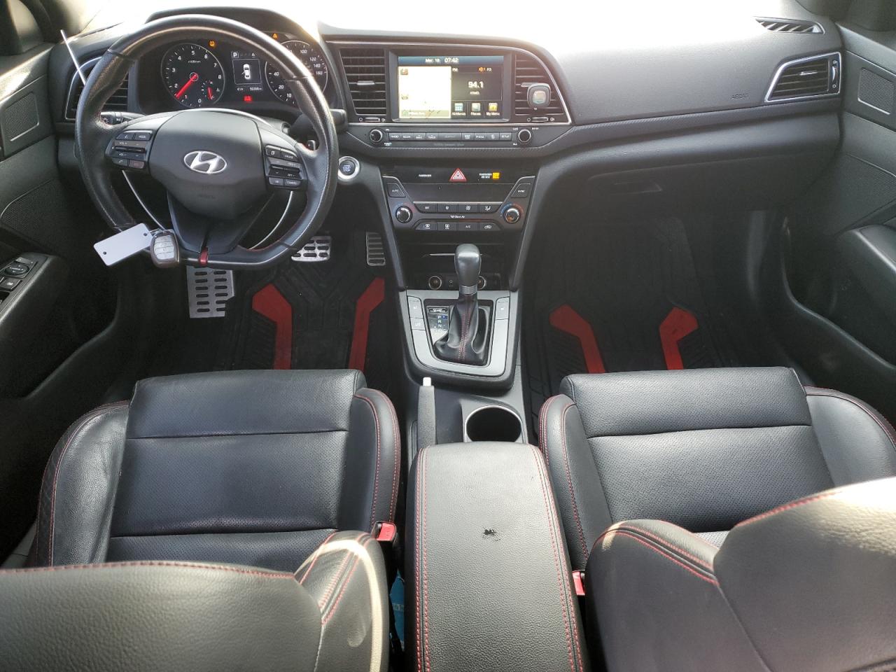 2018 Hyundai Elantra - Image 8