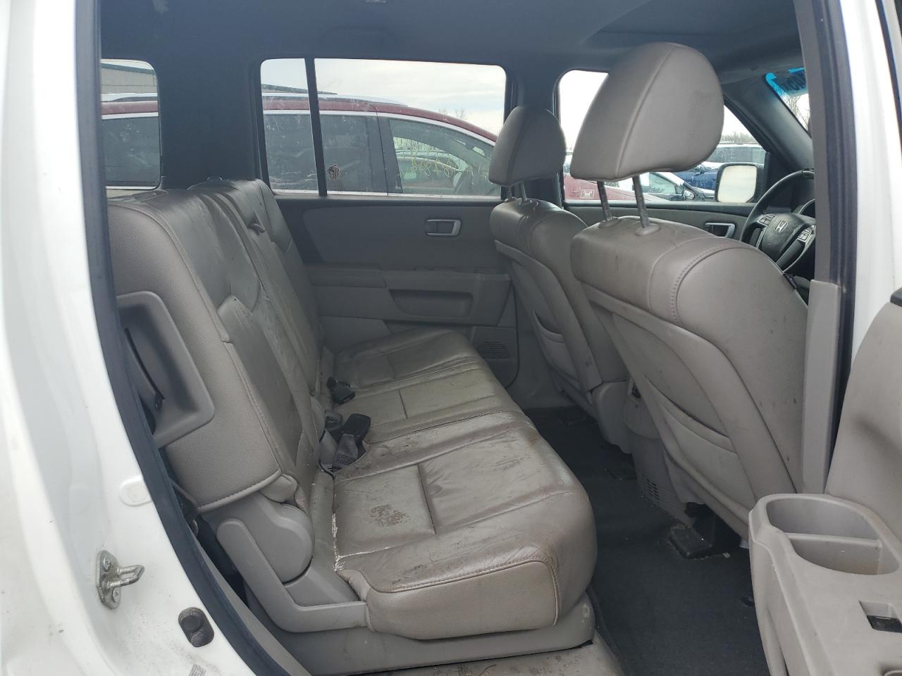 2012 Honda Pilot - Image 11