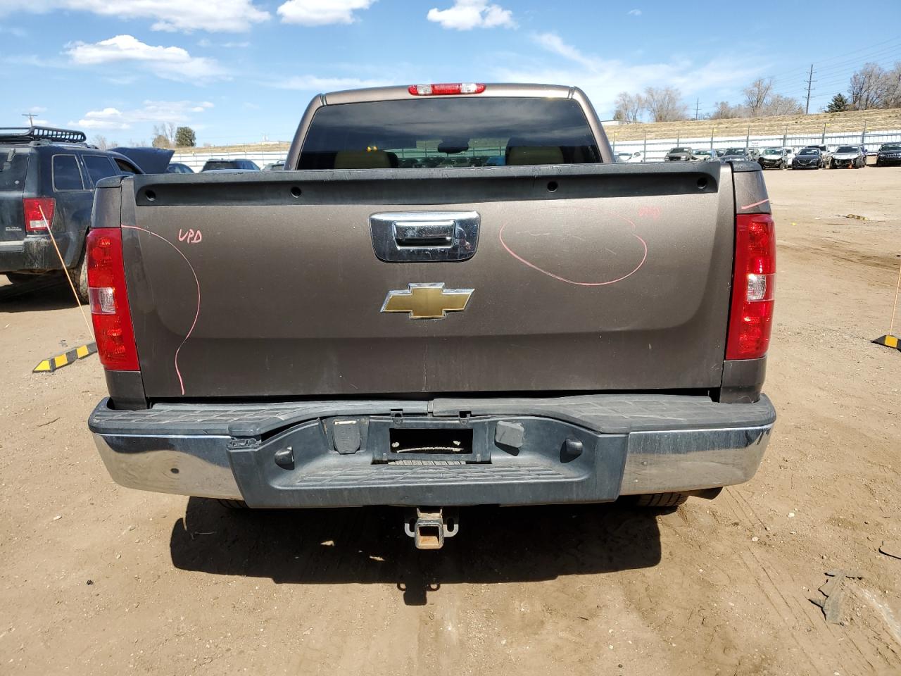 2007 Chevrolet Silverado - Image 6