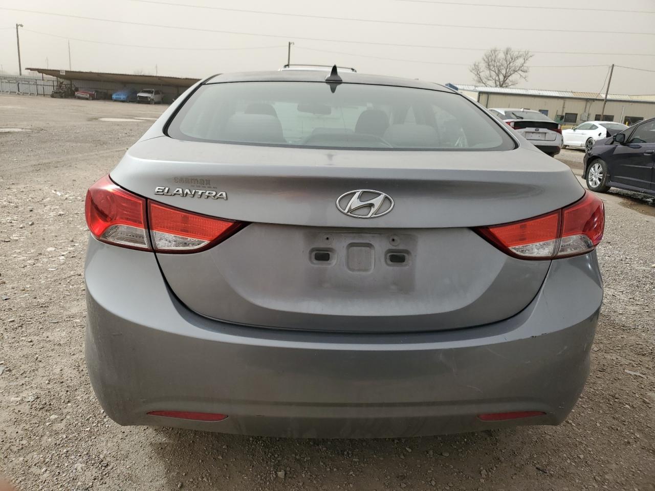 2012 Hyundai Elantra - Image 6