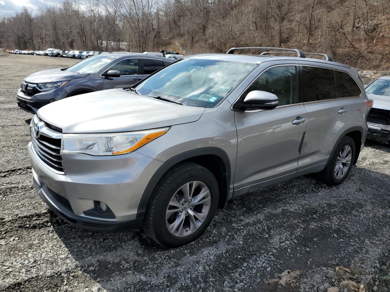 2014 Toyota Highlander - Image 1