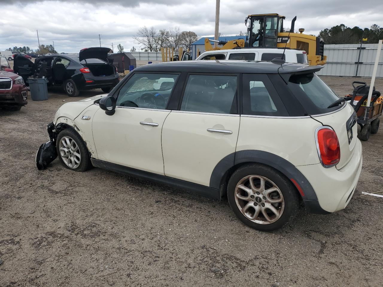 2015 MINI Cooper - Image 2