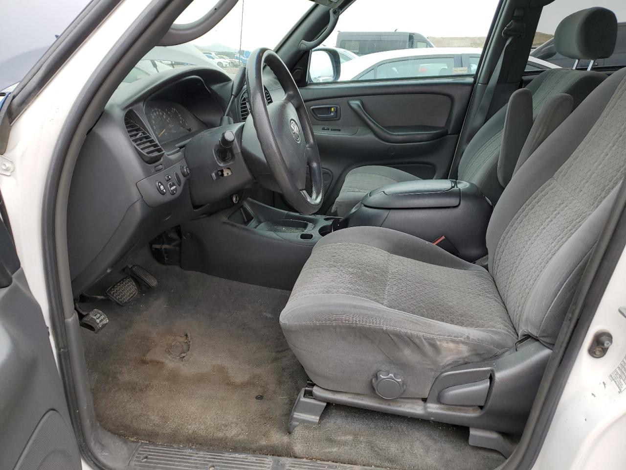 2004 Toyota Tundra - Image 7
