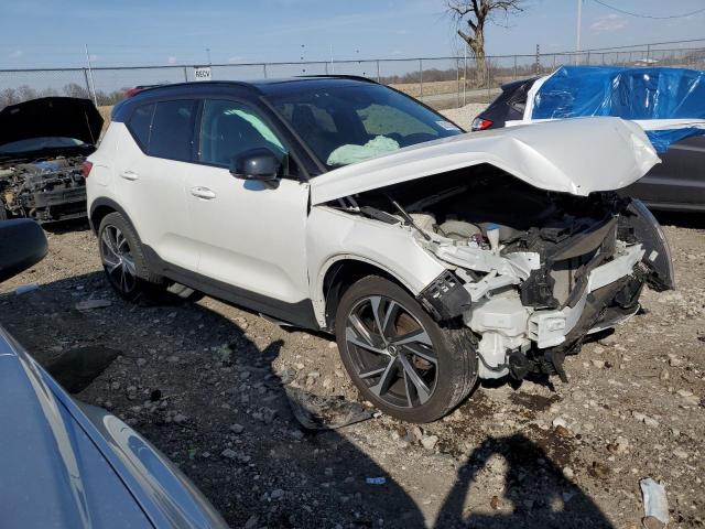  VOLVO XC40 2020 Белы
