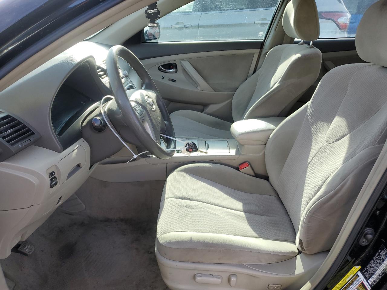 2010 Toyota Camry - Image 7