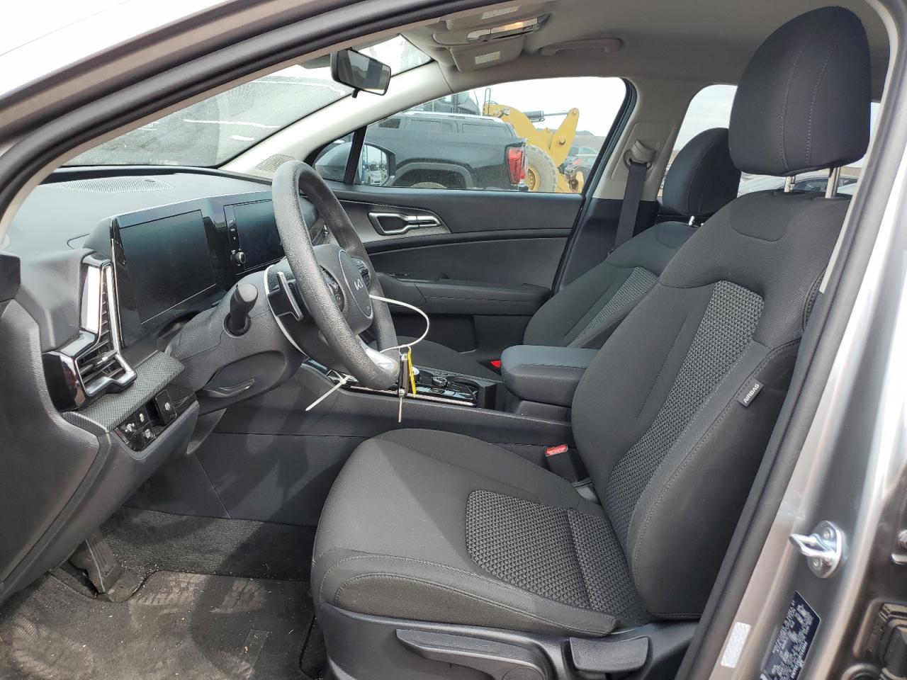 2024 Kia Sportage - Image 7