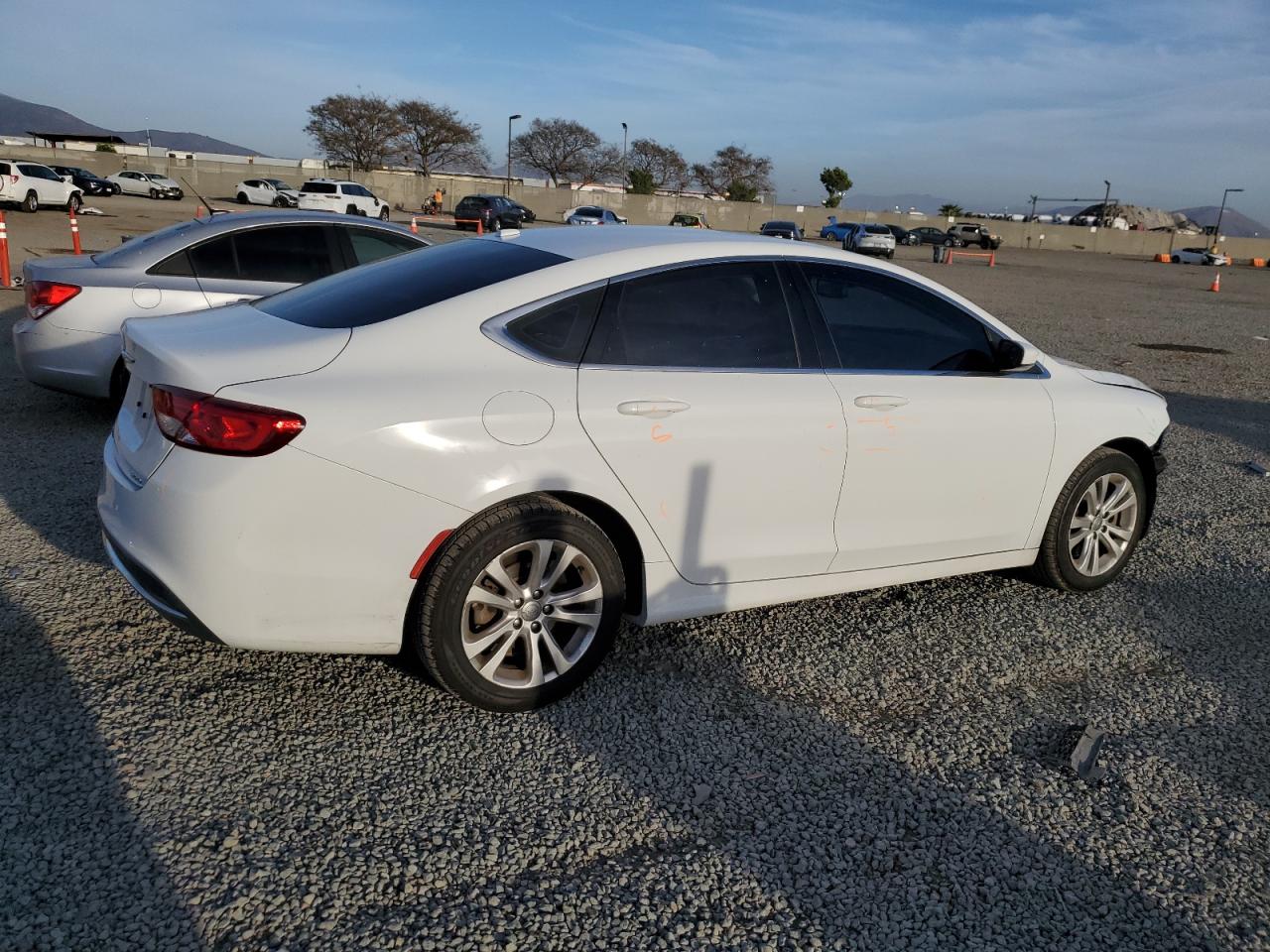 2015 Chrysler 200 - Image 3