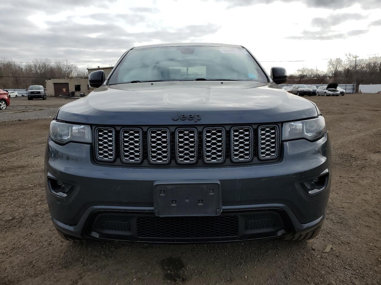 2018 Jeep Grand Cherokee - Image 5
