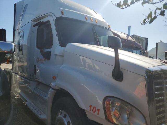 2018 Freightliner Cascadia 125 Semi Truck