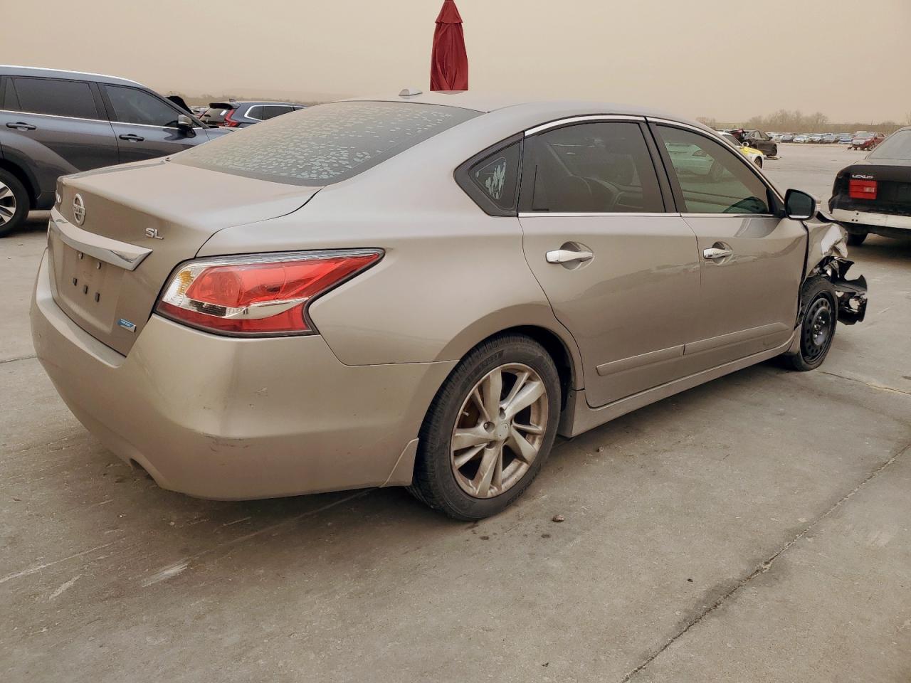 2014 Nissan Altima - Image 3