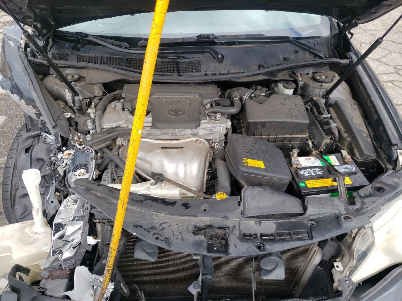 2012 Toyota Camry - Image 11