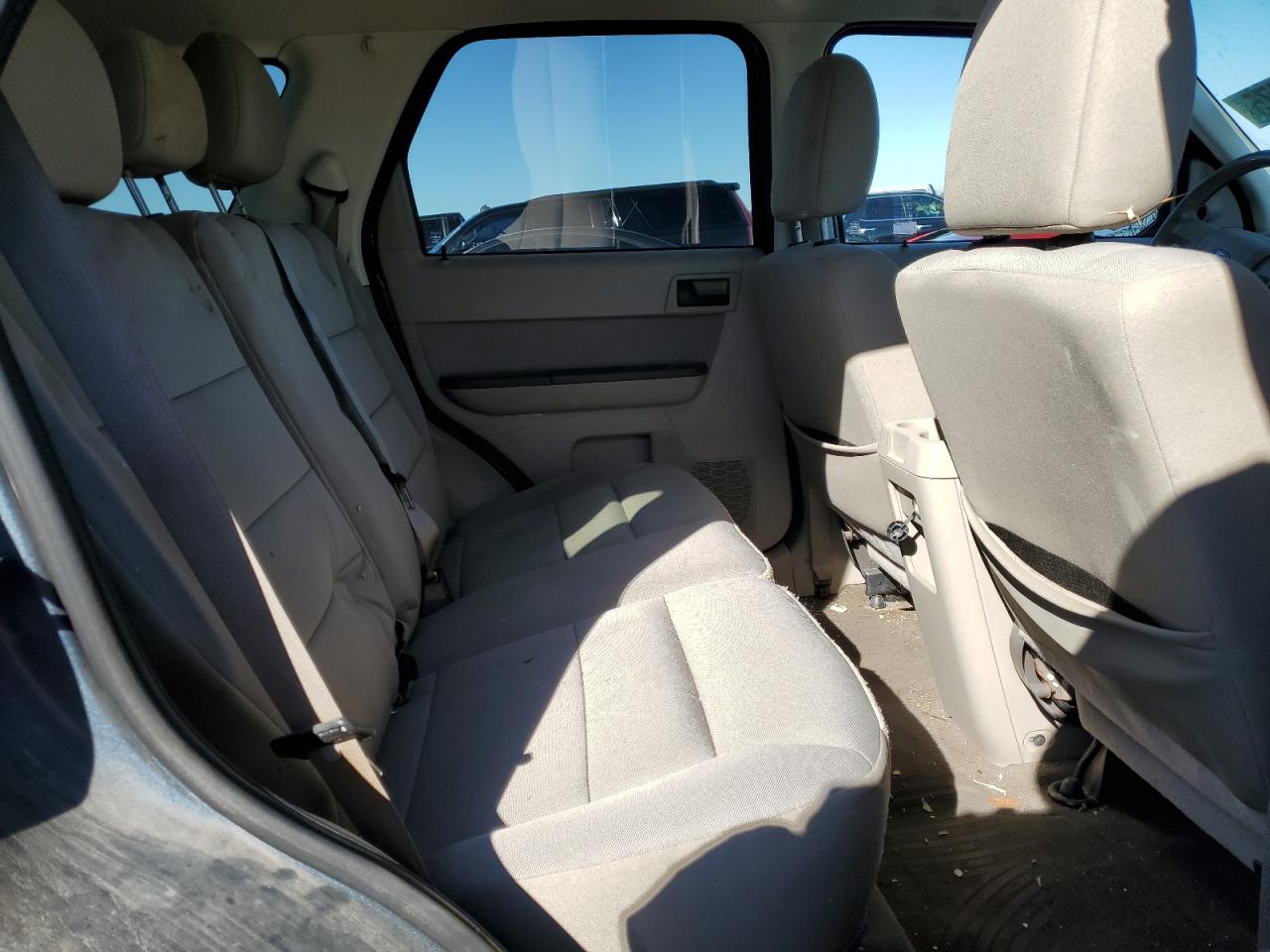 2011 Ford Escape - Image 10
