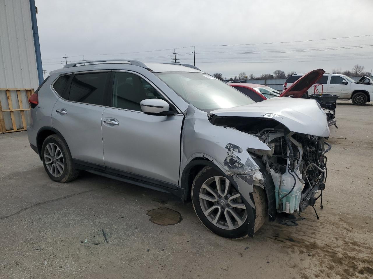 2017 Nissan Rogue - Image 4