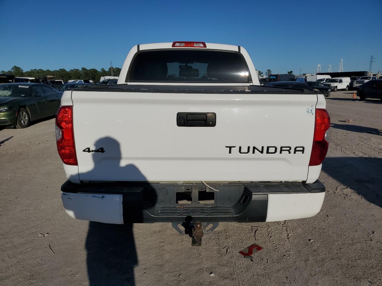 2016 Toyota Tundra - Image 6
