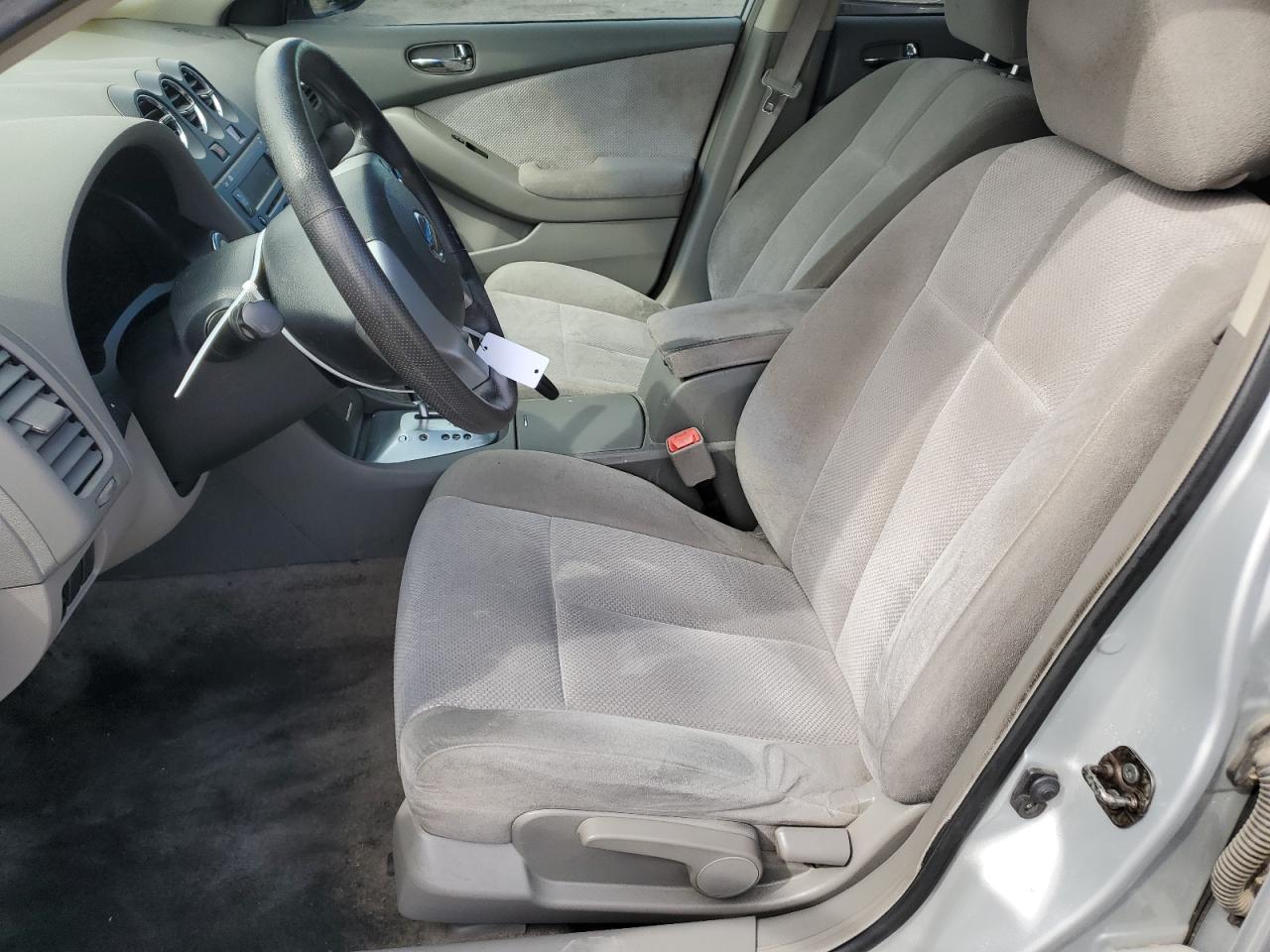 2009 Nissan Altima - Image 7