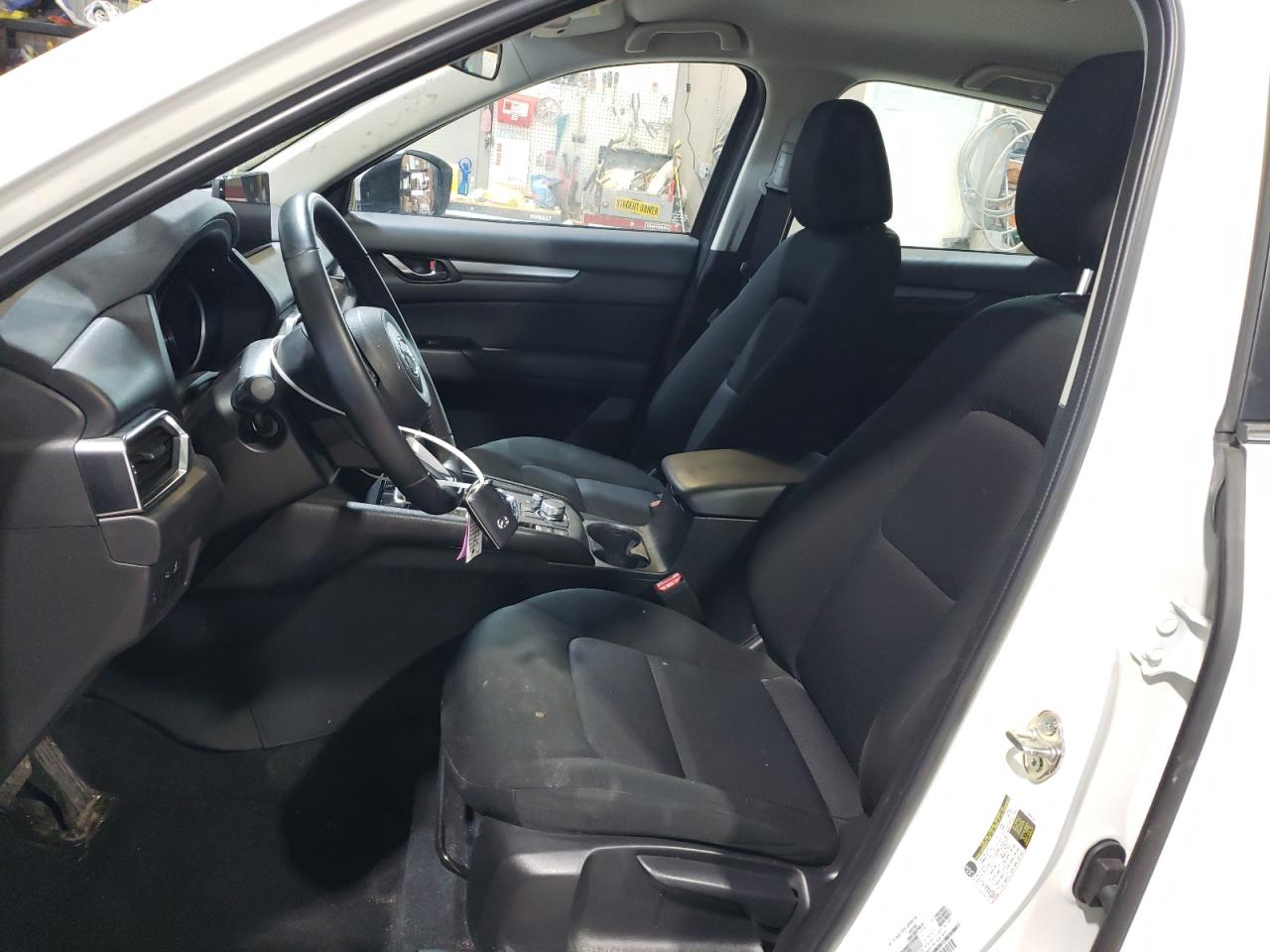 2023 Mazda CX-5 - Image 7