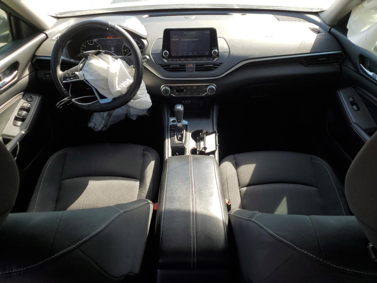 1n4bl4bv4lc265240 1N4BL4BV4LC265240 2020 Nissan Altima S